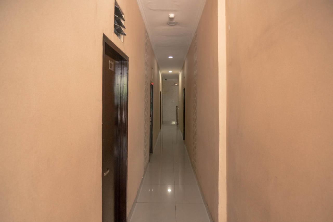 Reddoorz Near Rs Husada Jakarta Extérieur photo