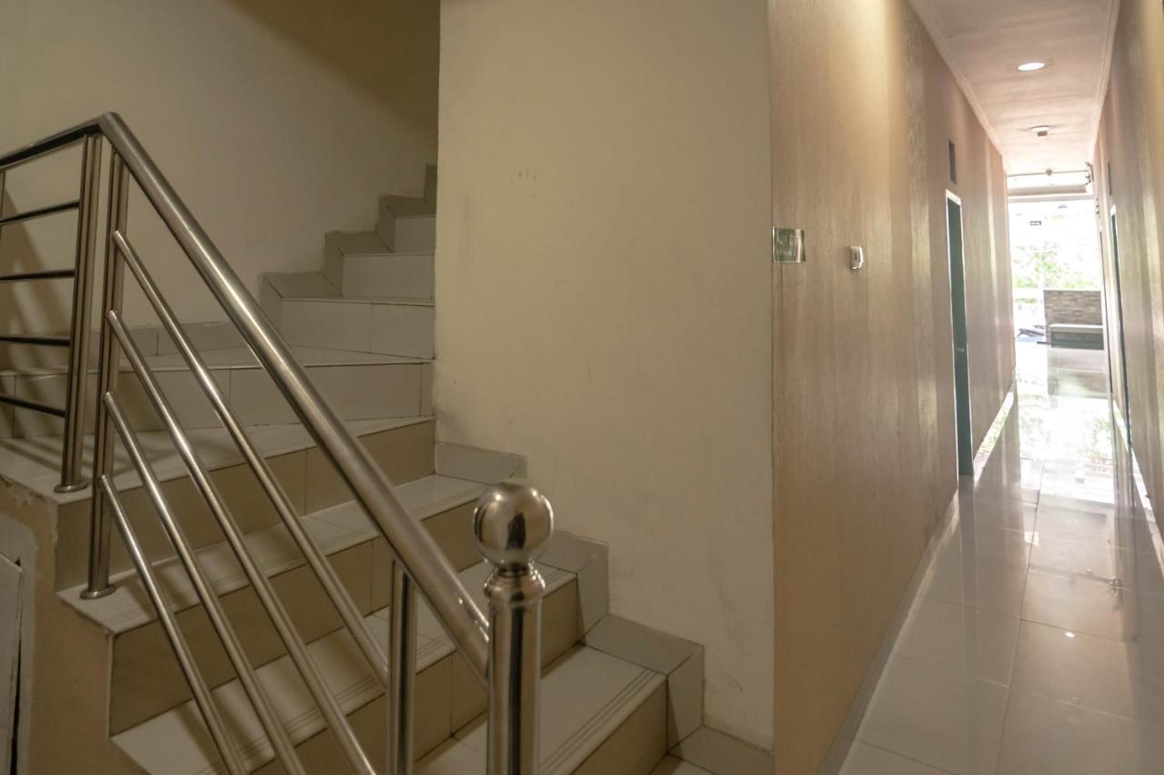 Reddoorz Near Rs Husada Jakarta Extérieur photo
